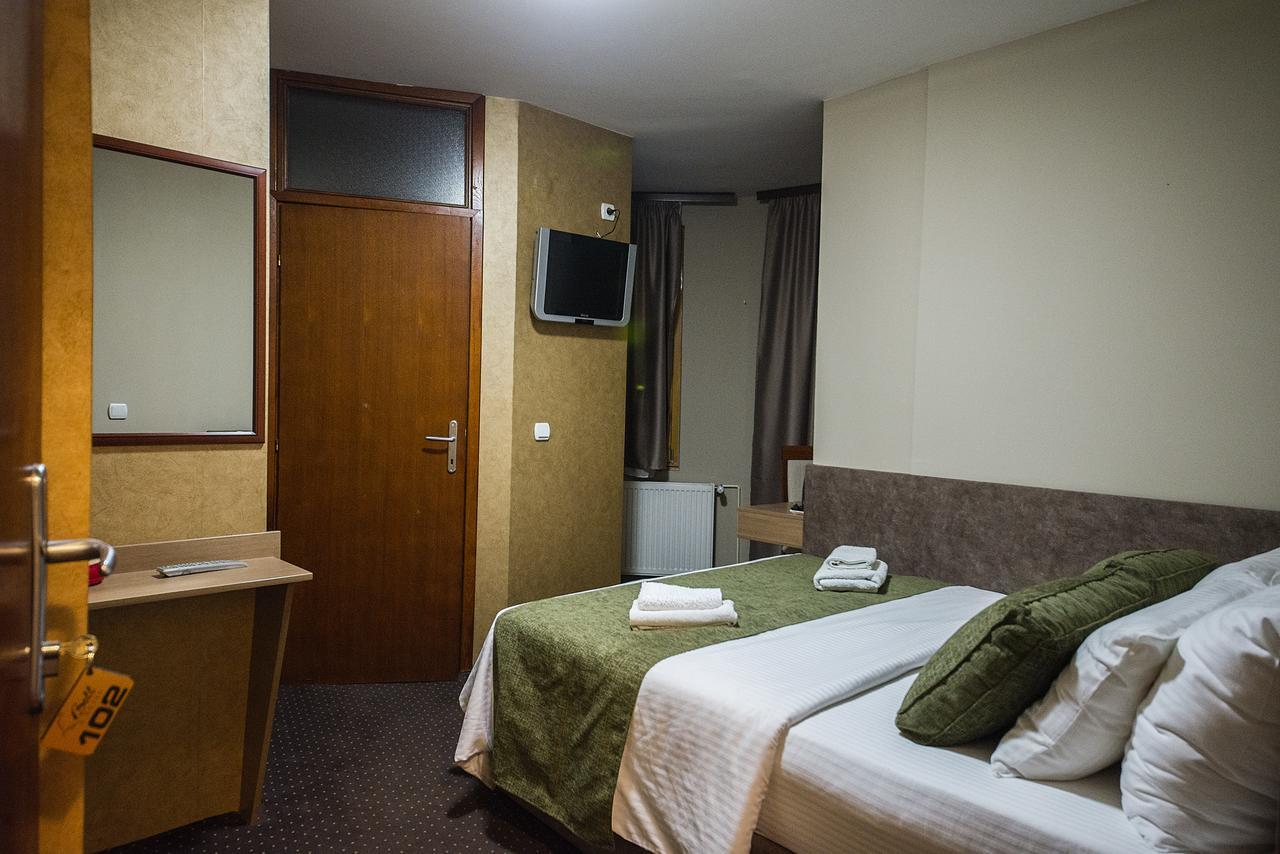 Hotel Bell Leskovac  Exterior photo