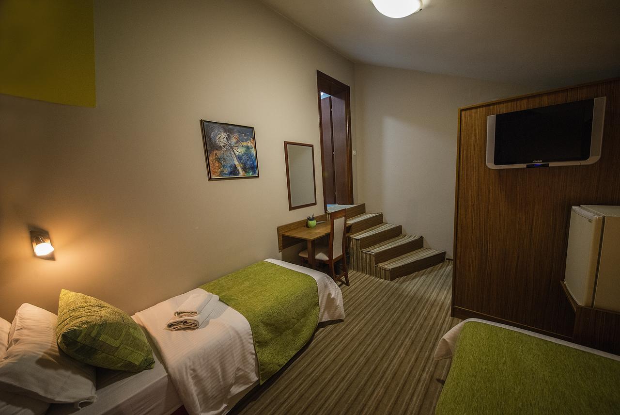Hotel Bell Leskovac  Exterior photo